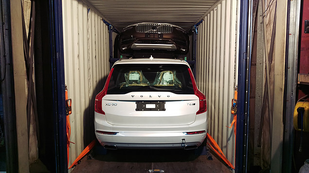 3 Volvo XC90 fitted into a 40ft container